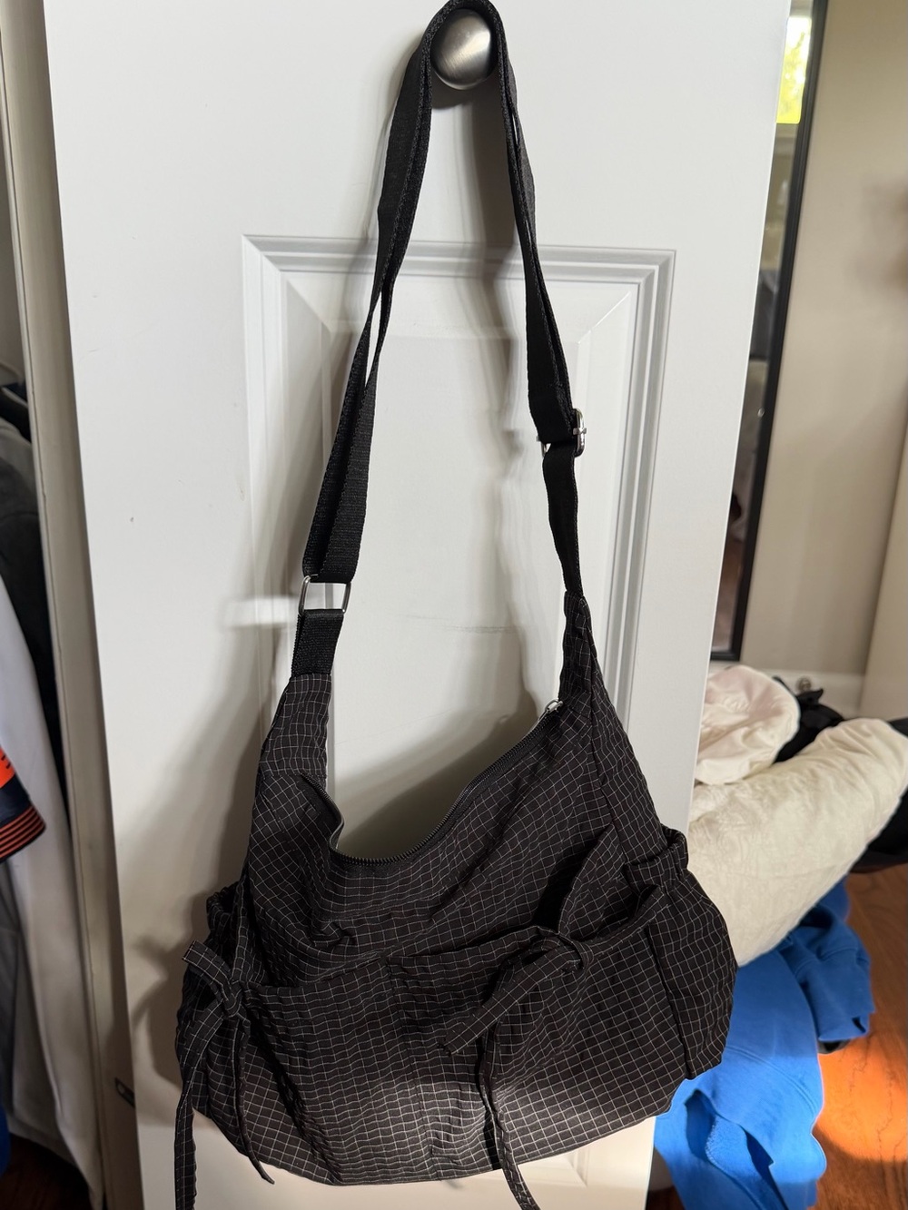Black Grid-Pattern Shoulder Bag